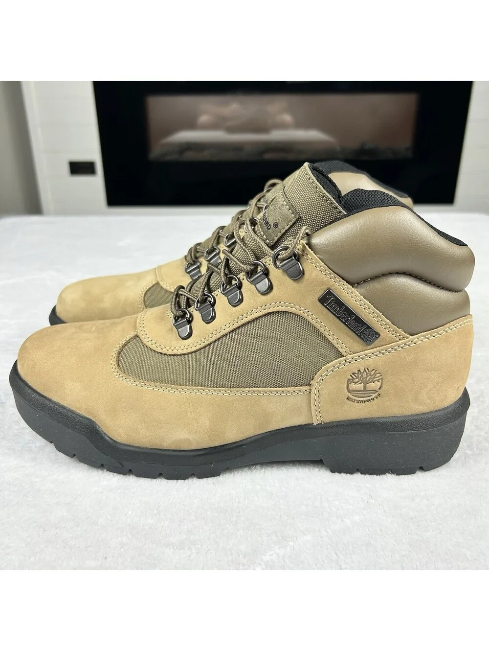 Timberland Field Boots WP Mid Lace Men’s Size 9.5 Beige Nubuck Hiking Boots New
